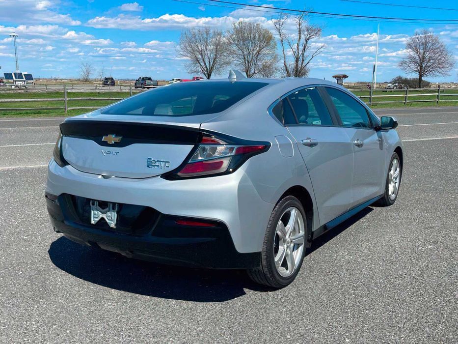 Chevrolet Volt LT      2016