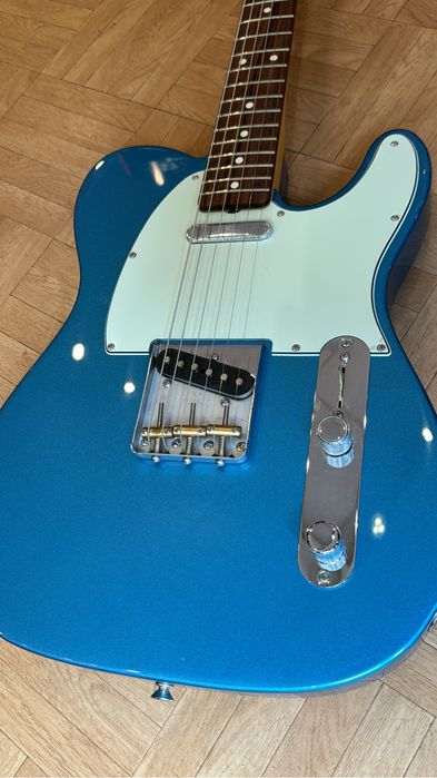 Новий Fender Vintera ’60s Telecaster Modified Lake Placid Blue