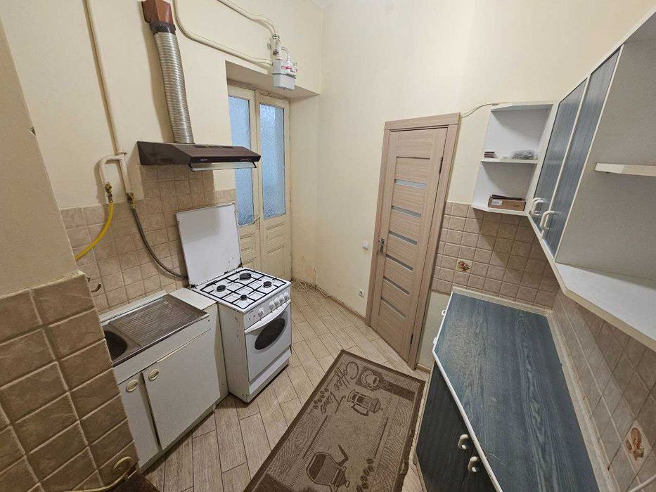 Продаж 1 кім. кв. центр, польський буд.**