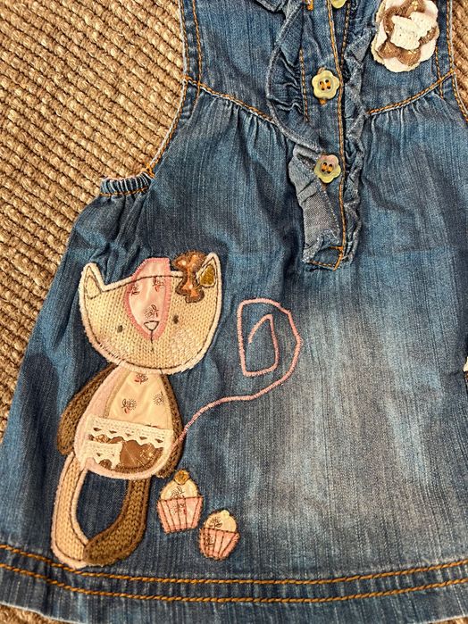 Jardineira vestido em ganga bordada menina