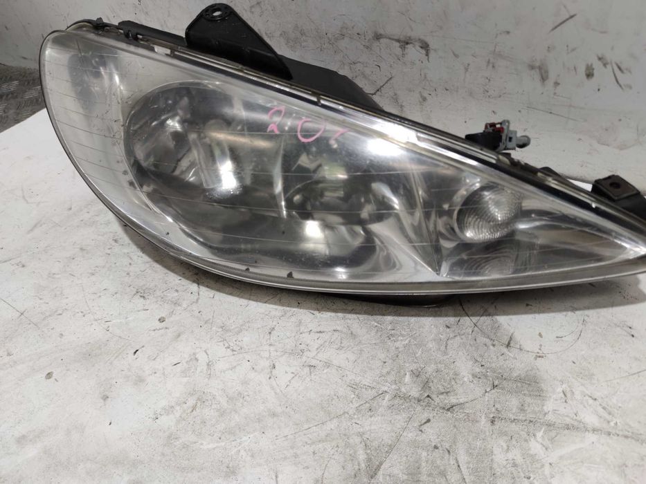 Peugeot 206 Lampa Prawa Przednia Prawy Przód PP