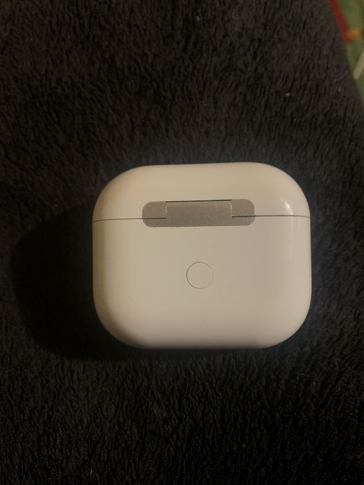 Наушники Air 3 в хорошем состоянии