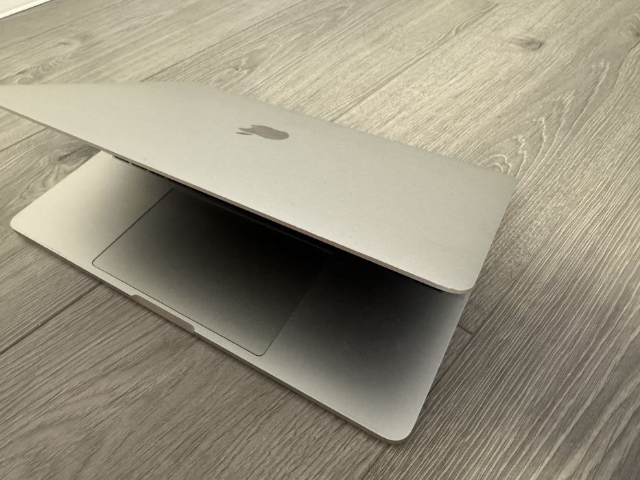 MacBook Pro 13” 2017
