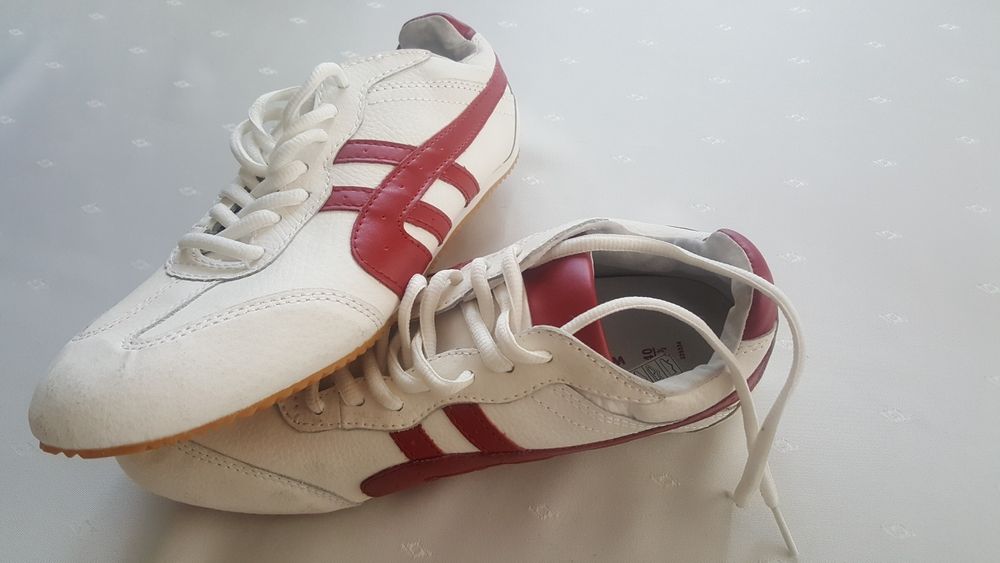 Buty sportowe TCHIBO 40 skórzane nowe