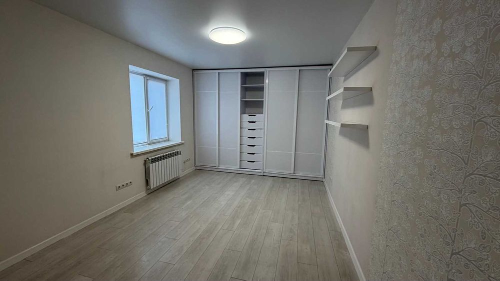 2-кімнатна квартира на Вишеньці з власним двором та паркомісцем