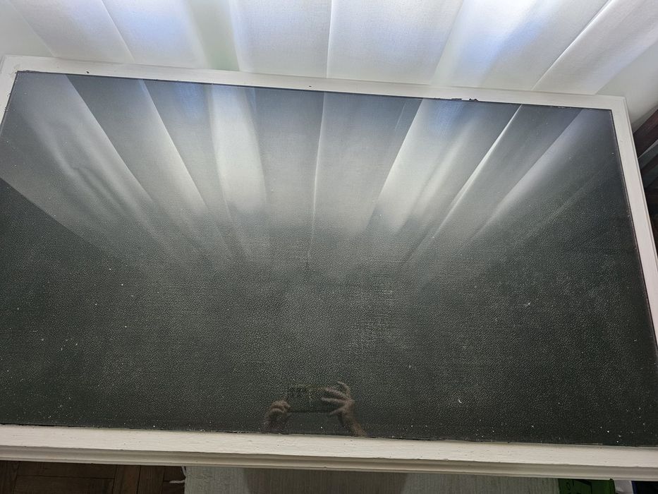 Vendo secretária e cadeira
