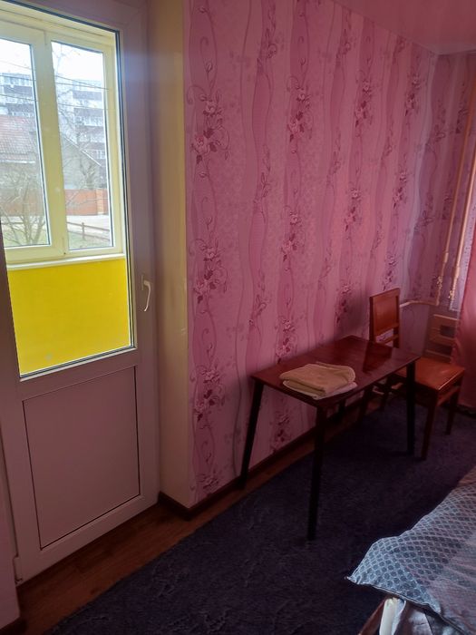 Сдам 2 кімнатну квартиру по суточно