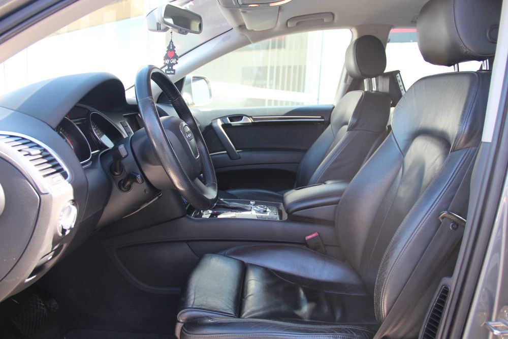 Audi Q7 - 3.0 TDI 7 Lugares