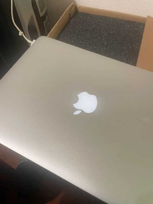 MacBook Air 13’’ 100% funcional Intel i5