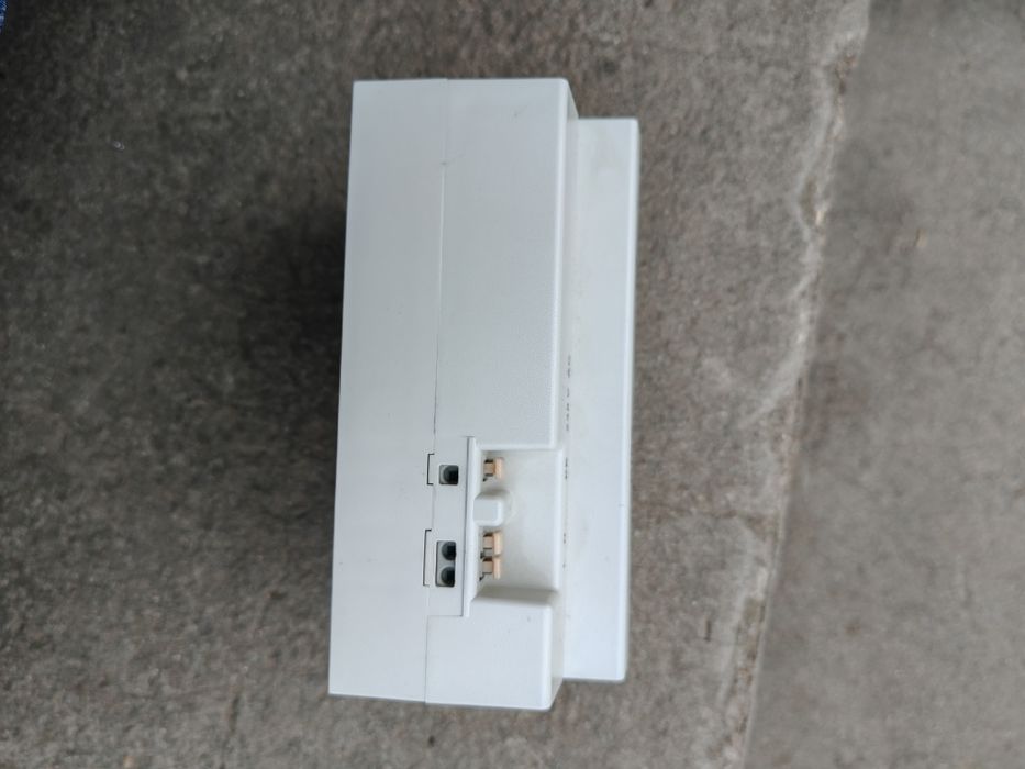 Блок живлення Gira 089000 для шини EIB/KNX