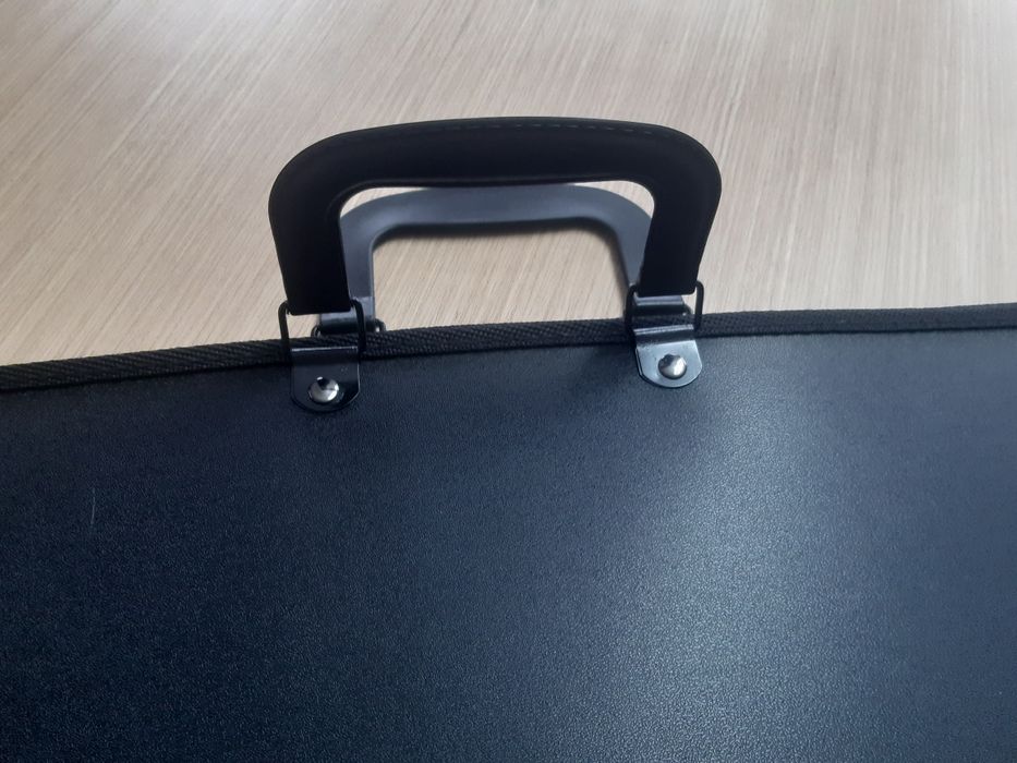 Pasta para organização de trabalhos  escolares.