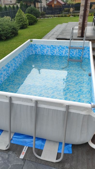 Zestaw Basen + pompa piaskowa + drabinka + odkurzacz basenowy + siatka