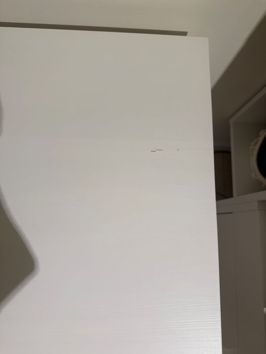 Białe biurko z szufladą i szafką, Hemnes Ikea