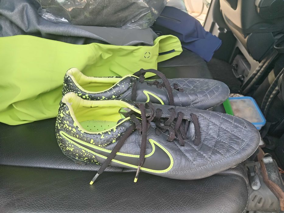 Футзалки, сороконожки, adidas mundial, Nike gato, lunargato, streetgat