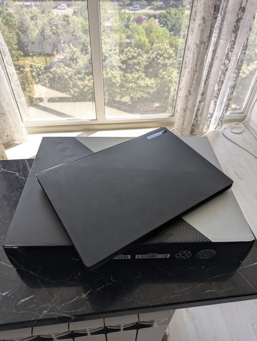 ASUS ROG Zephyrus M16 GU603HE-K8007 i7-11800H RTX 3050Ti 40GB RAM 512GB