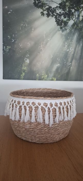 Cesto rústico de palha