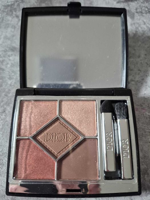 Cienie Dior z brązerem