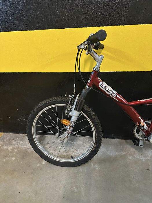 Bicicleta Decathlon  Nova  – Vermelha