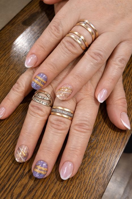 Stylizacja paznokci – hybryda / żel – w domu