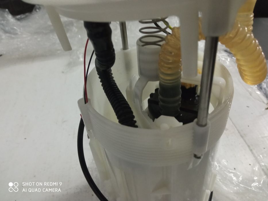 Колба насос в бак Рено Кенго 3 Renault Kangoo