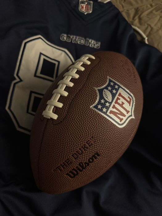 NFL bola completamente nova