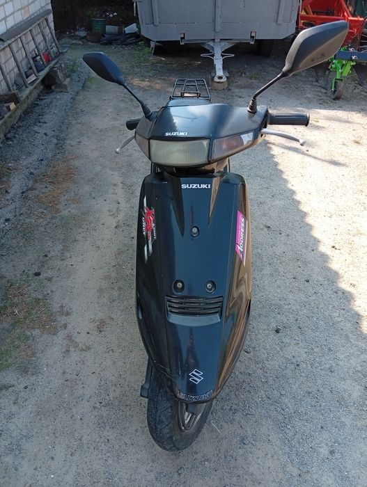 Продам скутер Сузукі