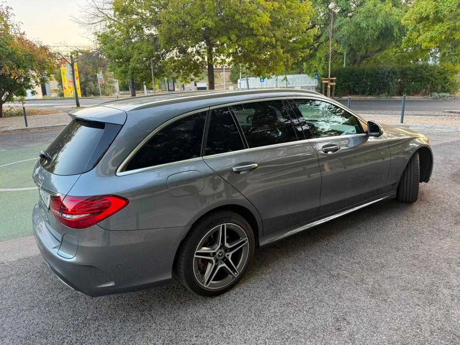 Mercedes-Benz C 300 de AMG Line foto 2