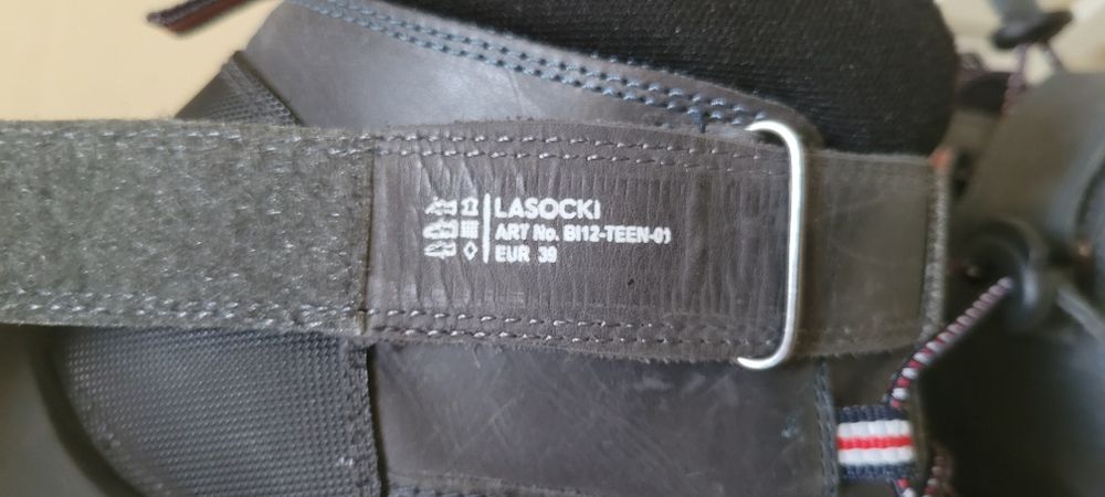 Buty skórzane chłopięce zimowe trzewiki Lasocki Young r.39