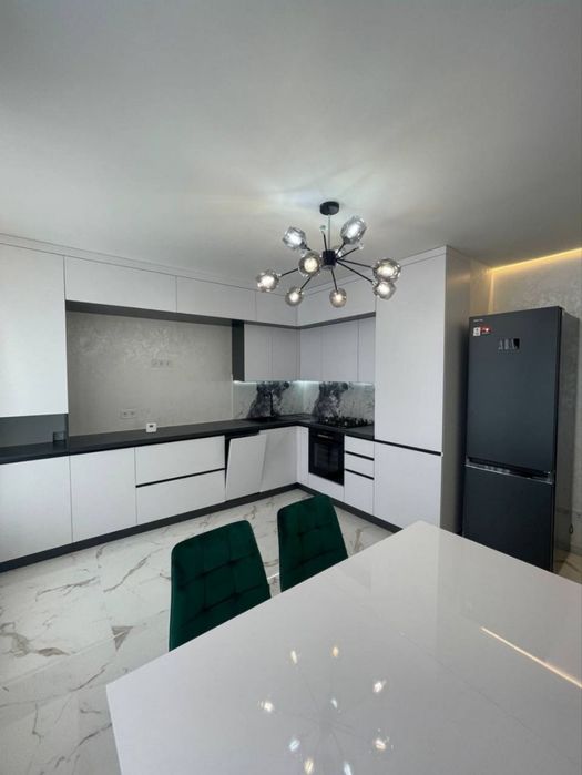 Подобово Vip апартаменти у самом центрi мicта