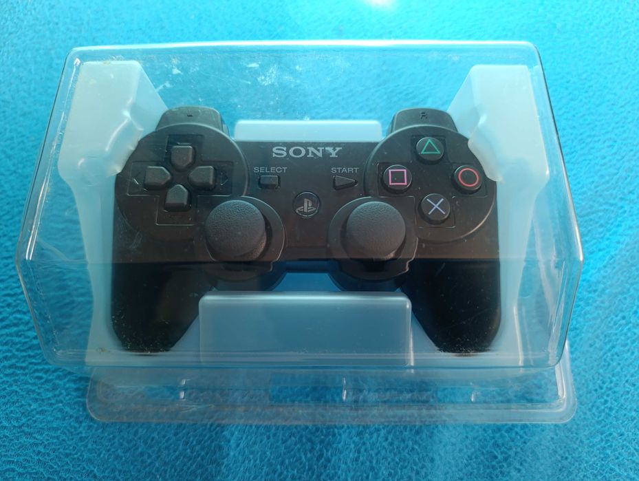 New DualShock 3 + New Carrying Case! PlayStation 364550283760002123