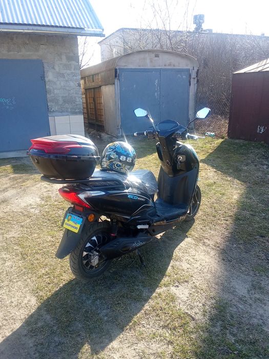 Електро скутер 2025 рік продам 2000кв .72 V