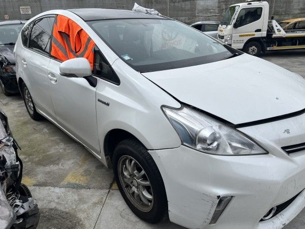 Para peças TOYOTA Prius Plus Hatchback (_W4_)