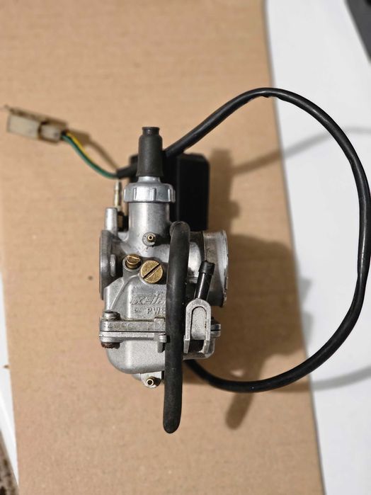 Оригінальний карбюратор suzuki lets