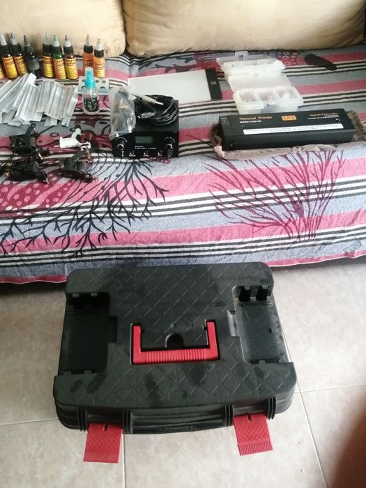 Kit de tatuagens