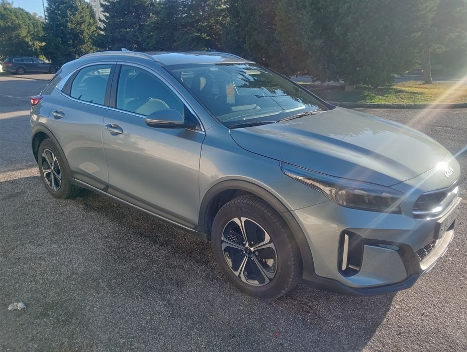 Kia Xceed plug in híbrido 2024, garantia do fabricante até 2031   32000km, 1Dono muito estimado