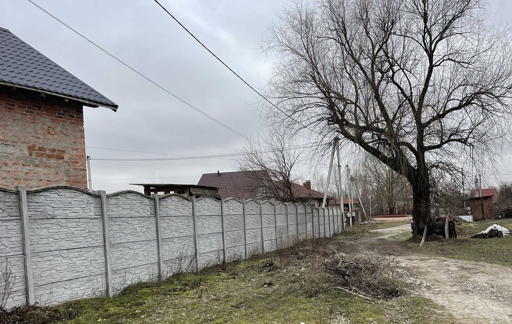 Участок 24 сотки, жилая улица, рядом река, недвижимость, с. Рожны