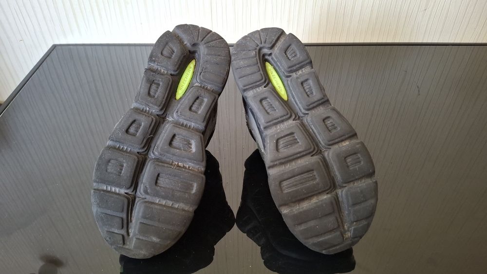 Buty chłopięce Skechers  rozm.35