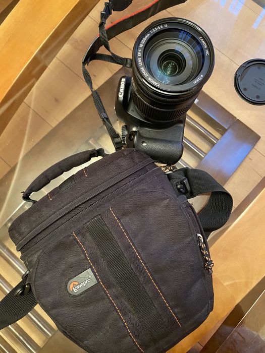 Фотоаппарат Canon D 550 с объективом 18-200 мм