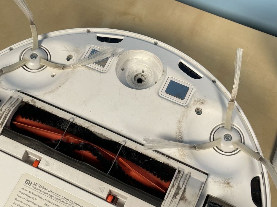 Robot sprzątający XIAOMI Mi Robot Vacuum-Mop Essential MJSTG1