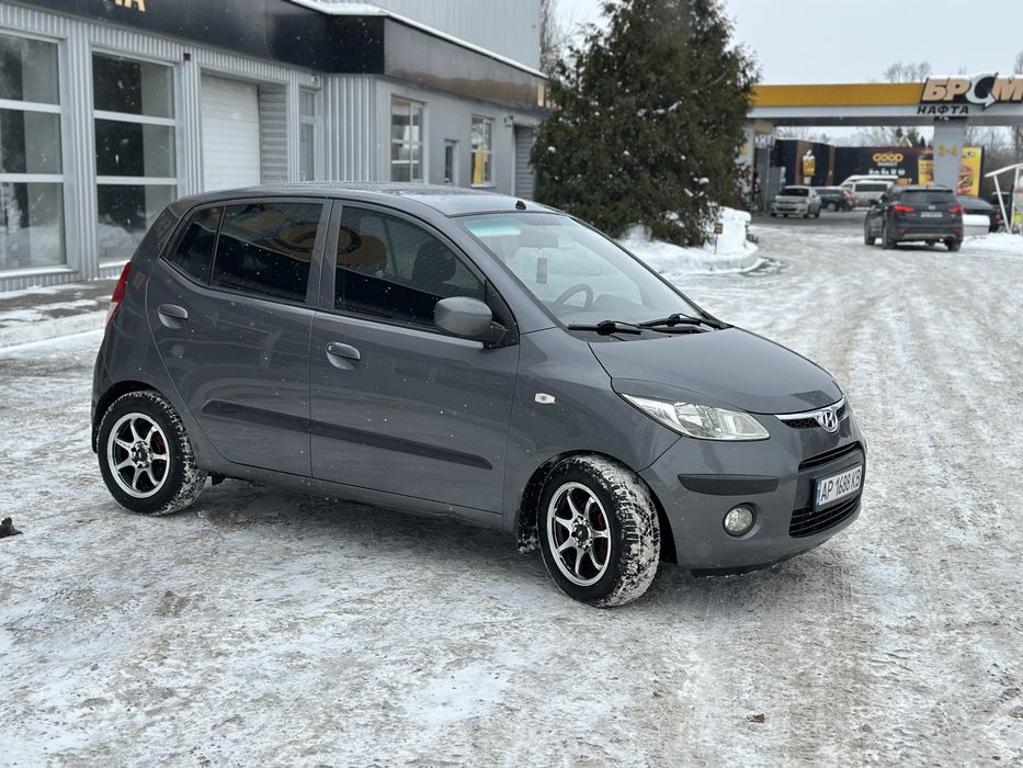 Hyundai і10 Офіційна
