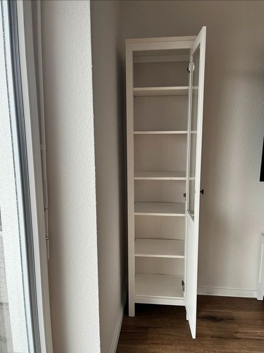 Witryna ikea hemnes