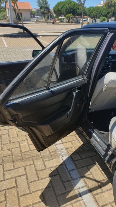 Bom dia vendo 190D 2.0 o carro e de 93