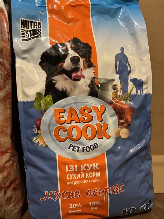 Корм для котов и собак