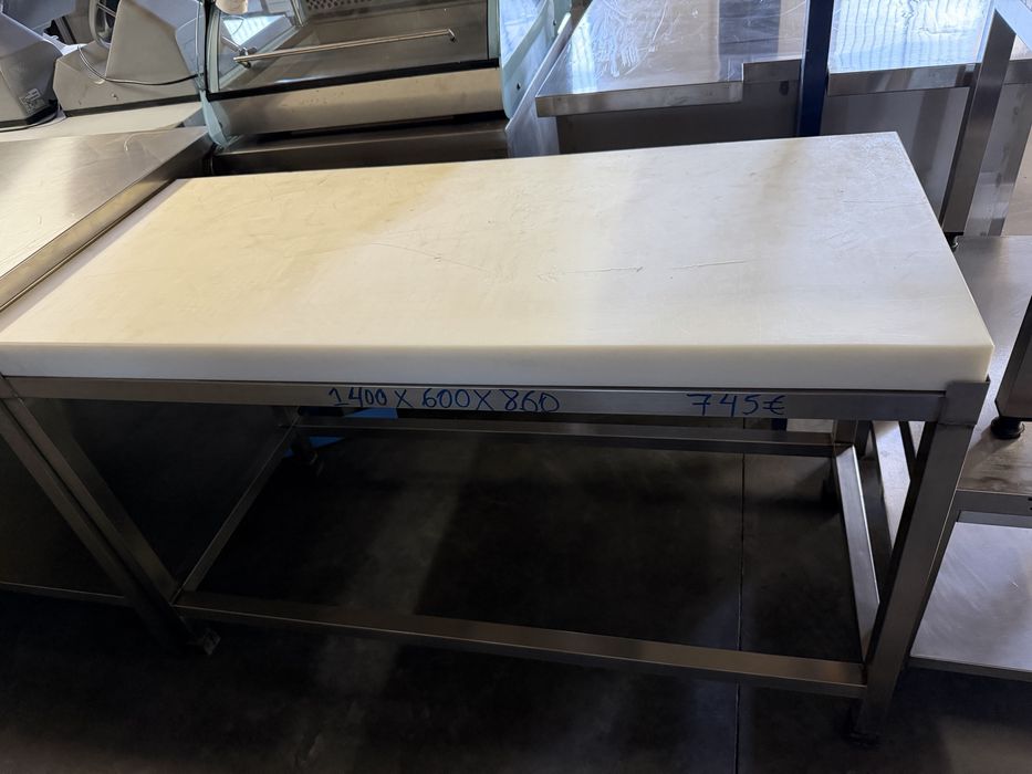 Bancada para corte de carnes