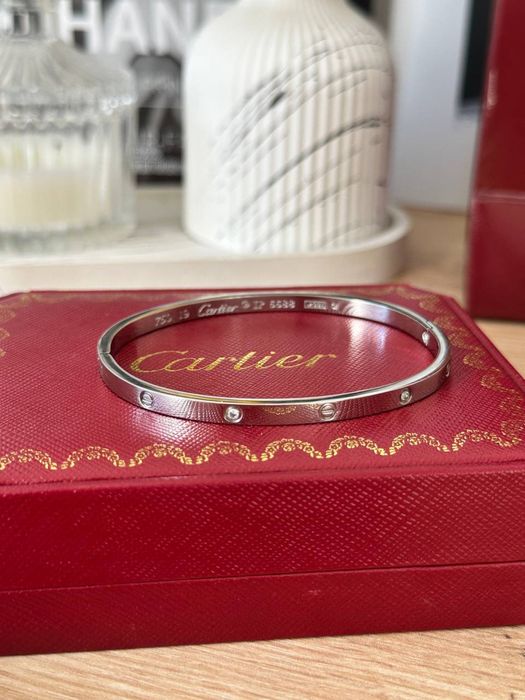 Браслет в стилі Cartier love зі всіма лого па повним фірмовим пакуванням.