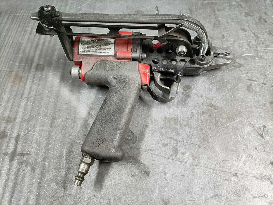 Grampeadora Automática para Redes com +/- 10.000 Grampos