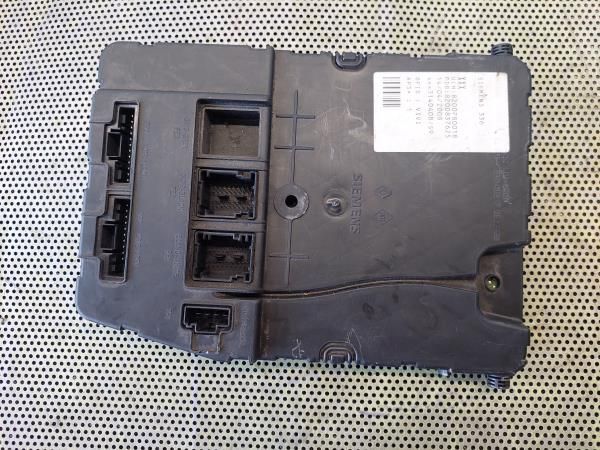 Caixa fusíveis / SAM / BSI RENAULT Megane II Break (KM0/1_)