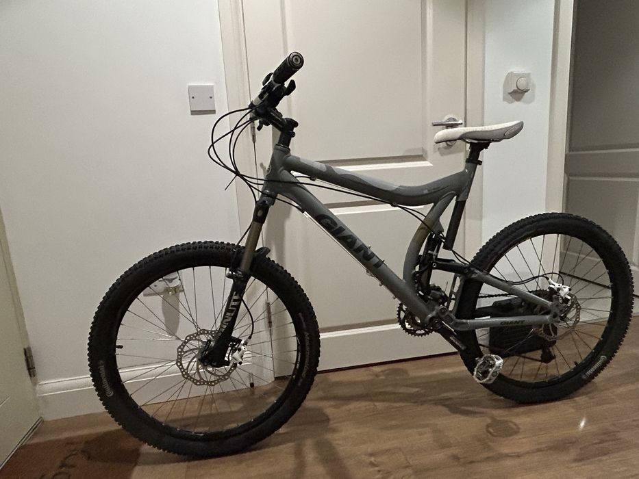 Giant VT full suspension