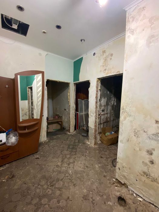 Продаж приміщення 67м2, Панаса Мирного 15, фасадний вхід, Печерськ, метро Кловська та Печерська, Київ Печерський район