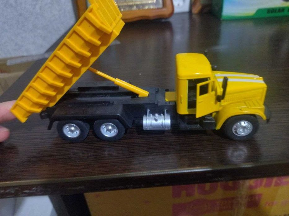 Машинка краз 257